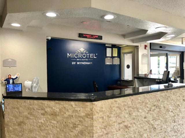 Microtel Inn By Wyndham - Мерфрісборо Екстер'єр фото